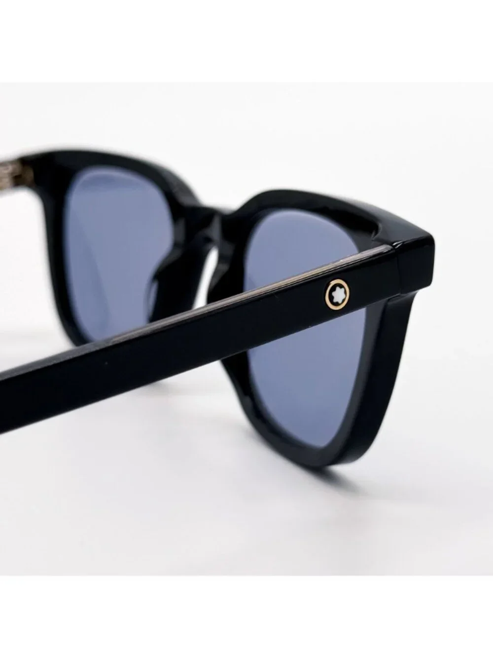 NWT Montblanc MB0320S 005 Blue Transition Lenses Sunglasses